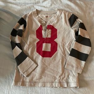 Boys long sleeve T shirt. Excellent used condition. Worn twice.